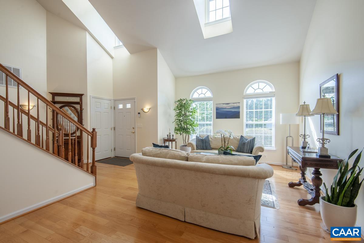 20 APPLE BLOSSOM CT