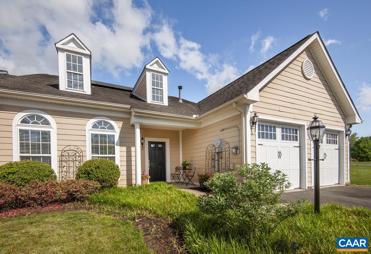 20 APPLE BLOSSOM CT