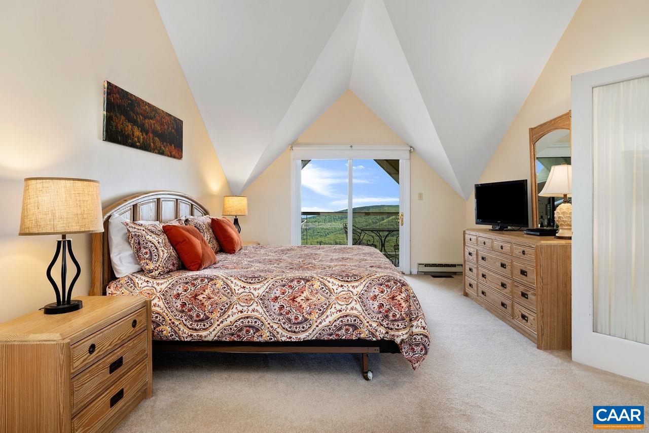 1642 OVERLOOK CONDOS Unit: 1642