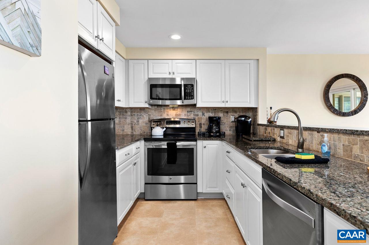 1642 OVERLOOK CONDOS Unit: 1642