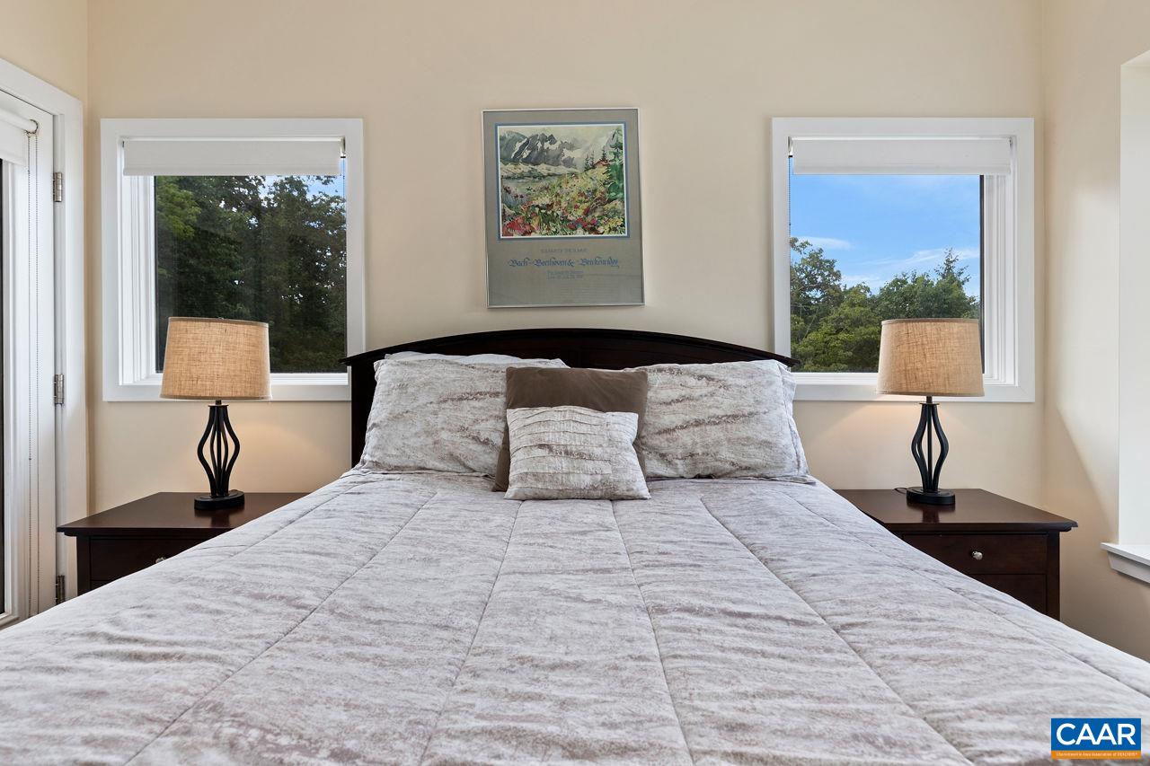1642 OVERLOOK CONDOS Unit: 1642