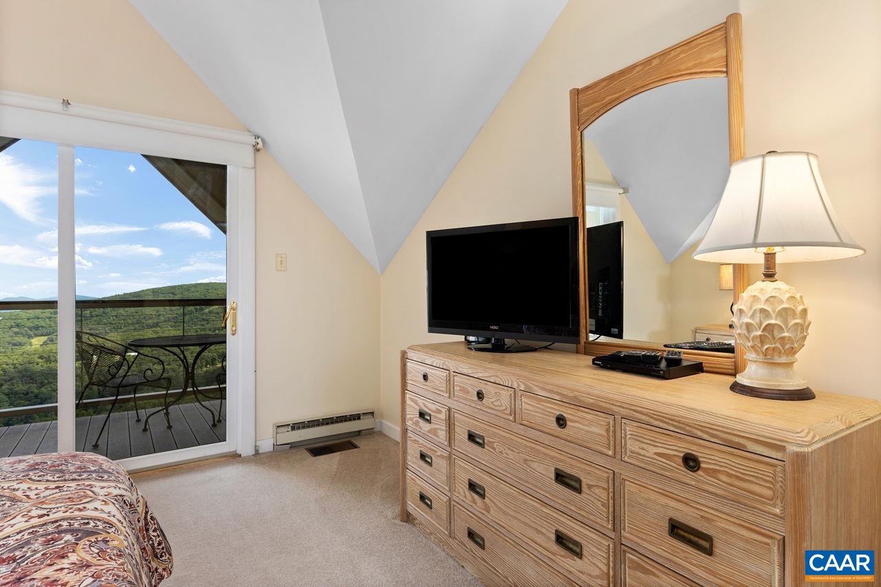 1642 OVERLOOK CONDOS Unit: 1642