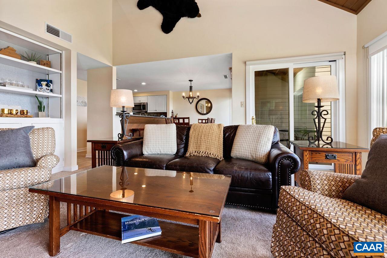 1642 OVERLOOK CONDOS Unit: 1642