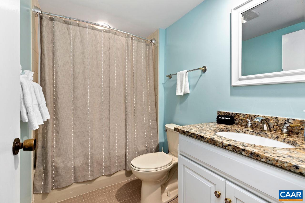1642 OVERLOOK CONDOS Unit: 1642
