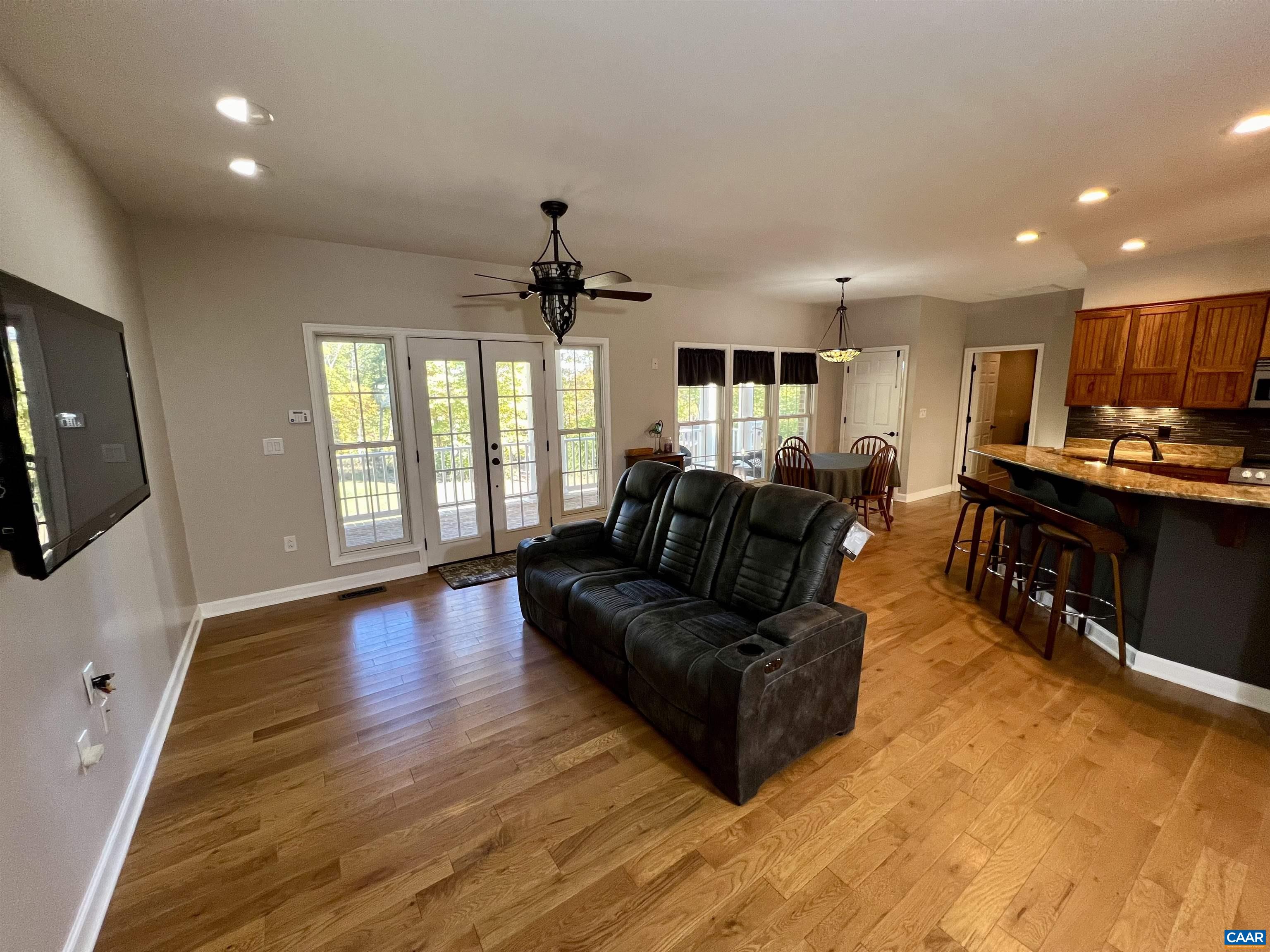 1209 PREDDY CREEK RD