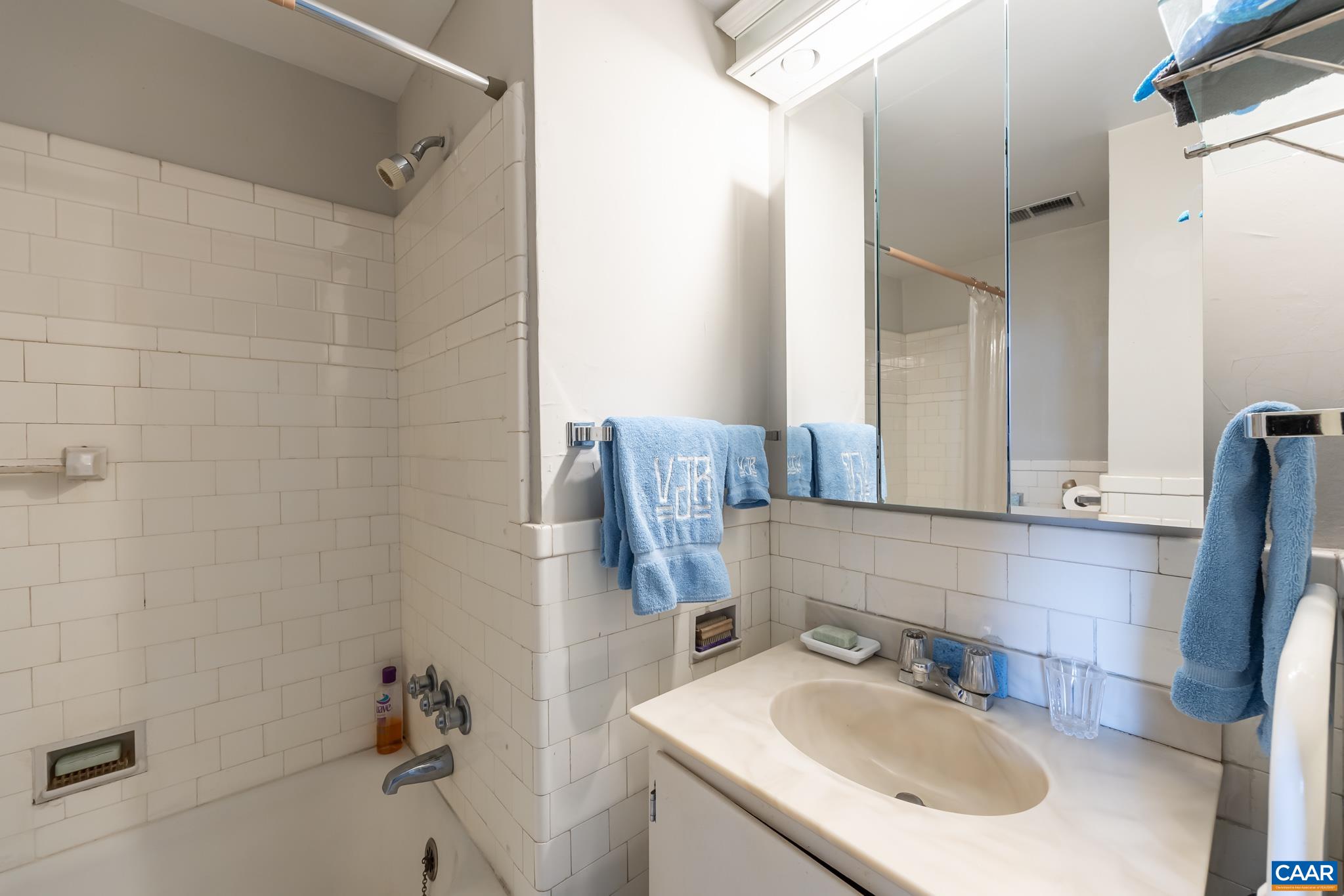 500 COURT SQ Unit: Suites 801 & 807 Monticello Pl