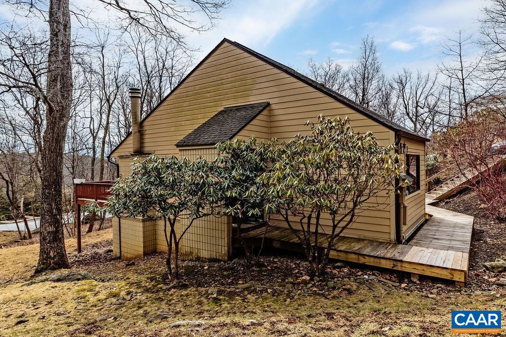 641 WHITE OAK CONDOS