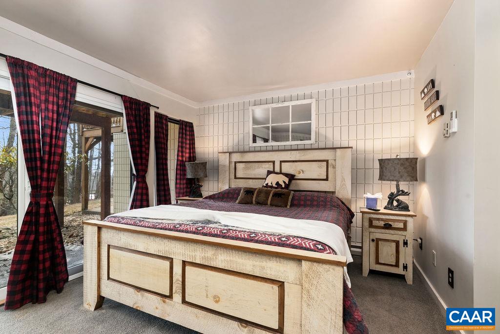 641 WHITE OAK CONDOS