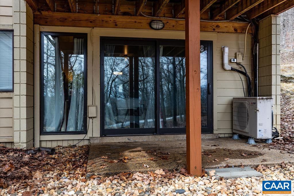 641 WHITE OAK CONDOS