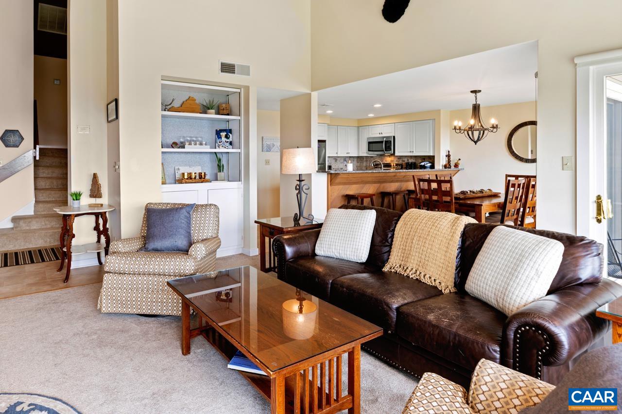 1642 OVERLOOK CONDOS