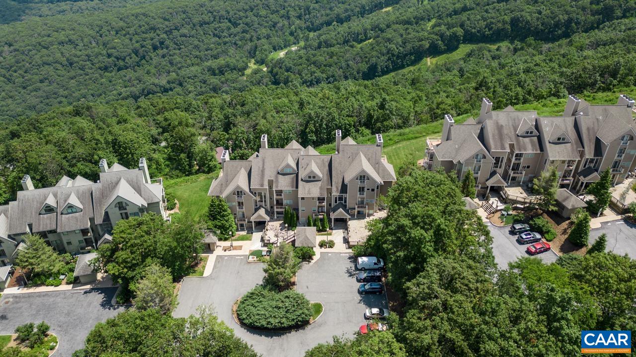 1642 OVERLOOK CONDOS