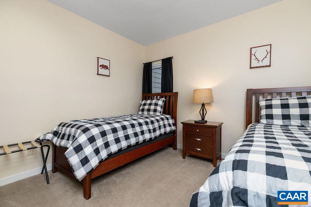 1642 OVERLOOK CONDOS