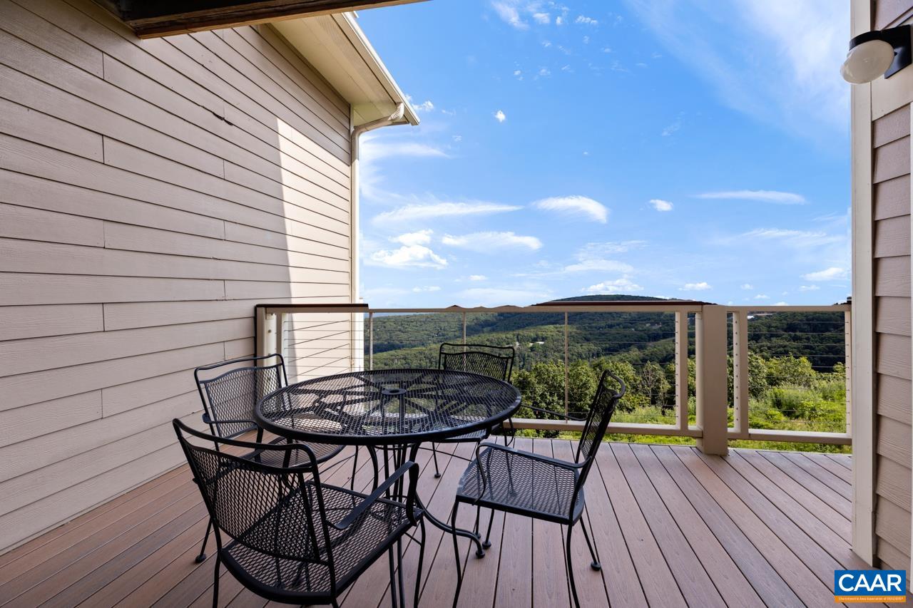1642 OVERLOOK CONDOS