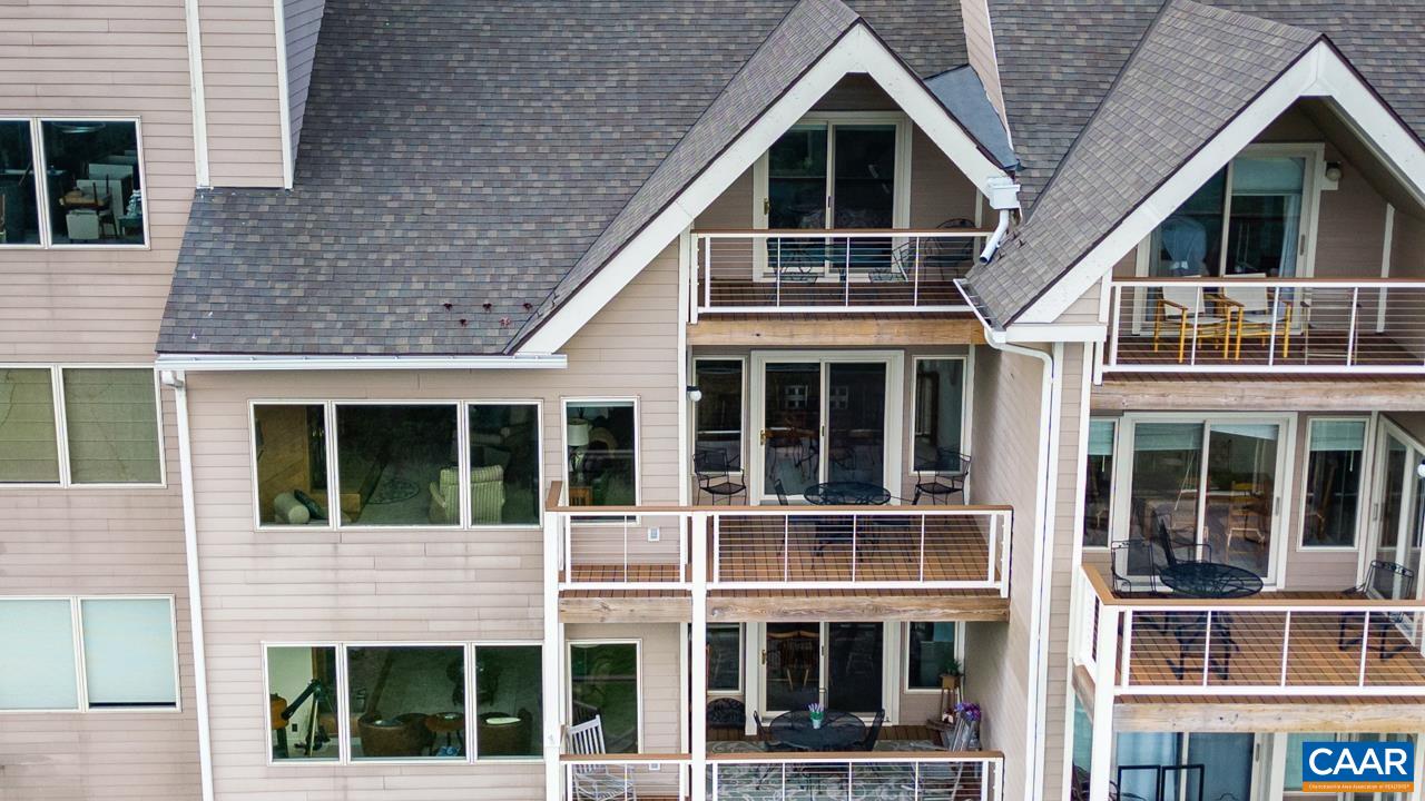 1642 OVERLOOK CONDOS