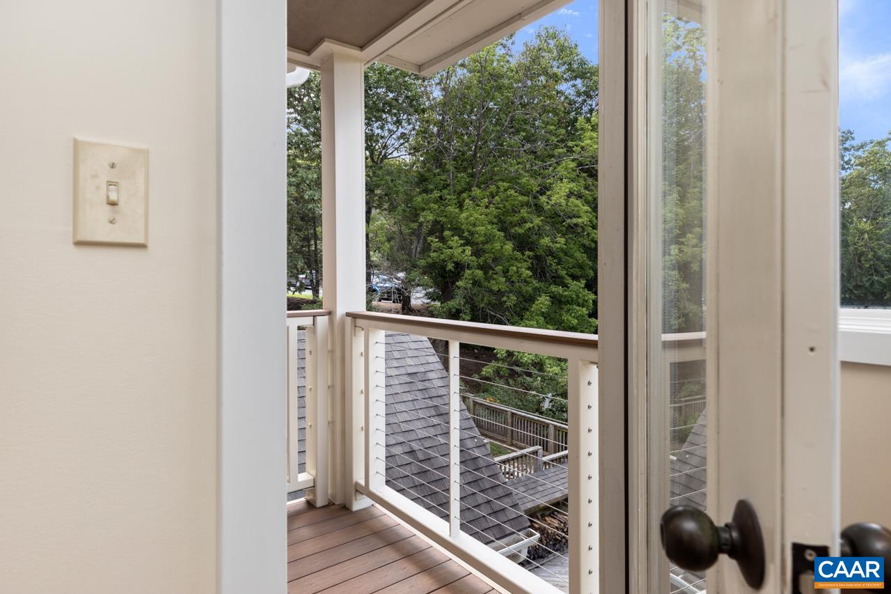 1642 OVERLOOK CONDOS