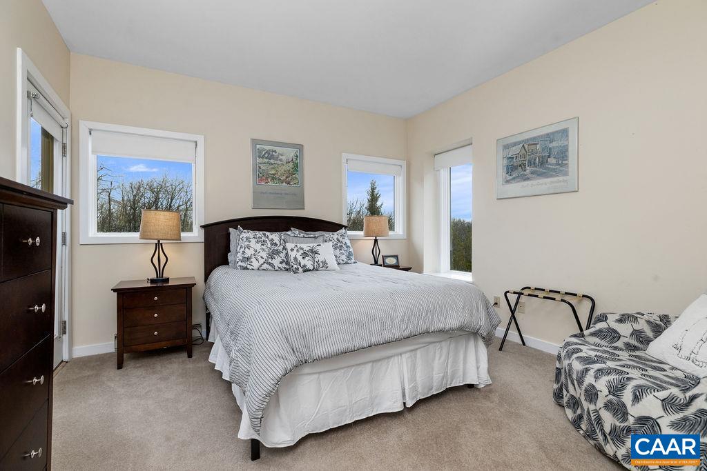 1642 OVERLOOK CONDOS