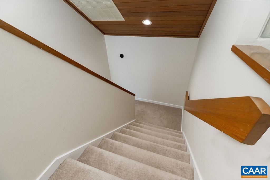1642 OVERLOOK CONDOS