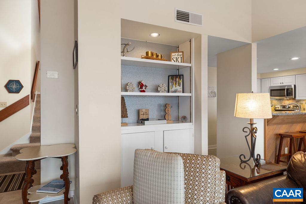 1642 OVERLOOK CONDOS