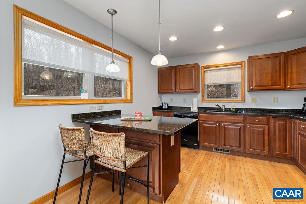 30 STONY COVE LN