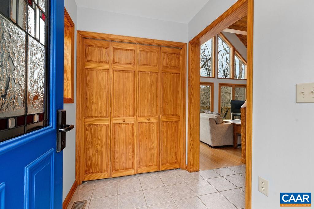 30 STONY COVE LN