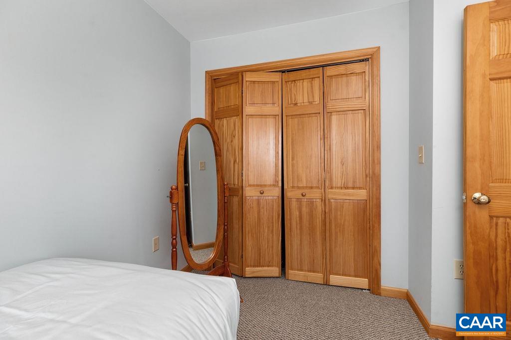 30 STONY COVE LN