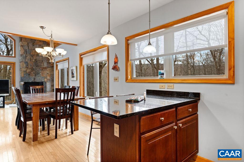 30 STONY COVE LN