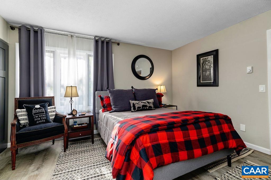 2247 TANNERS RIDGE CONDOS