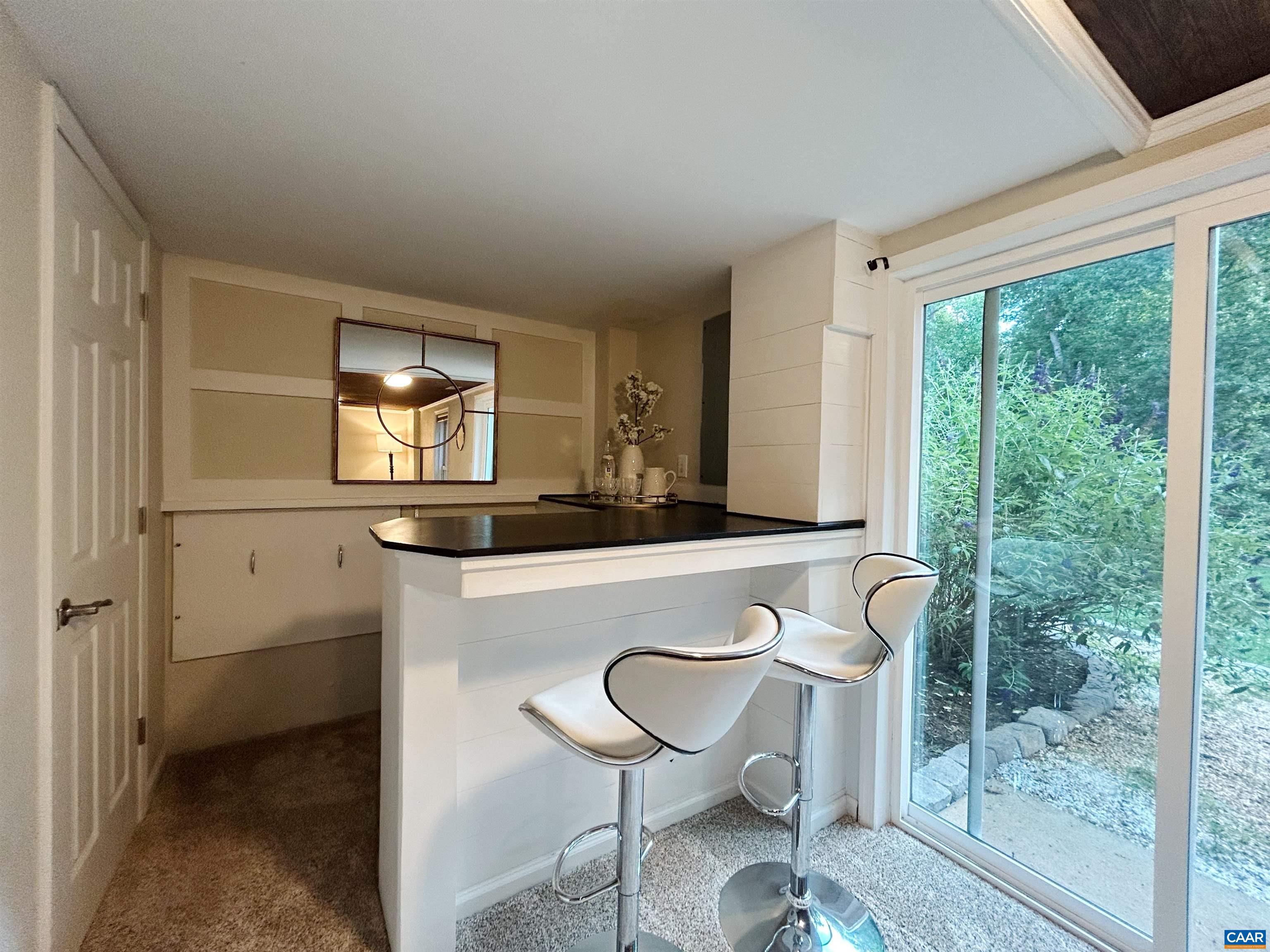 1203 MOUNTAIN RD