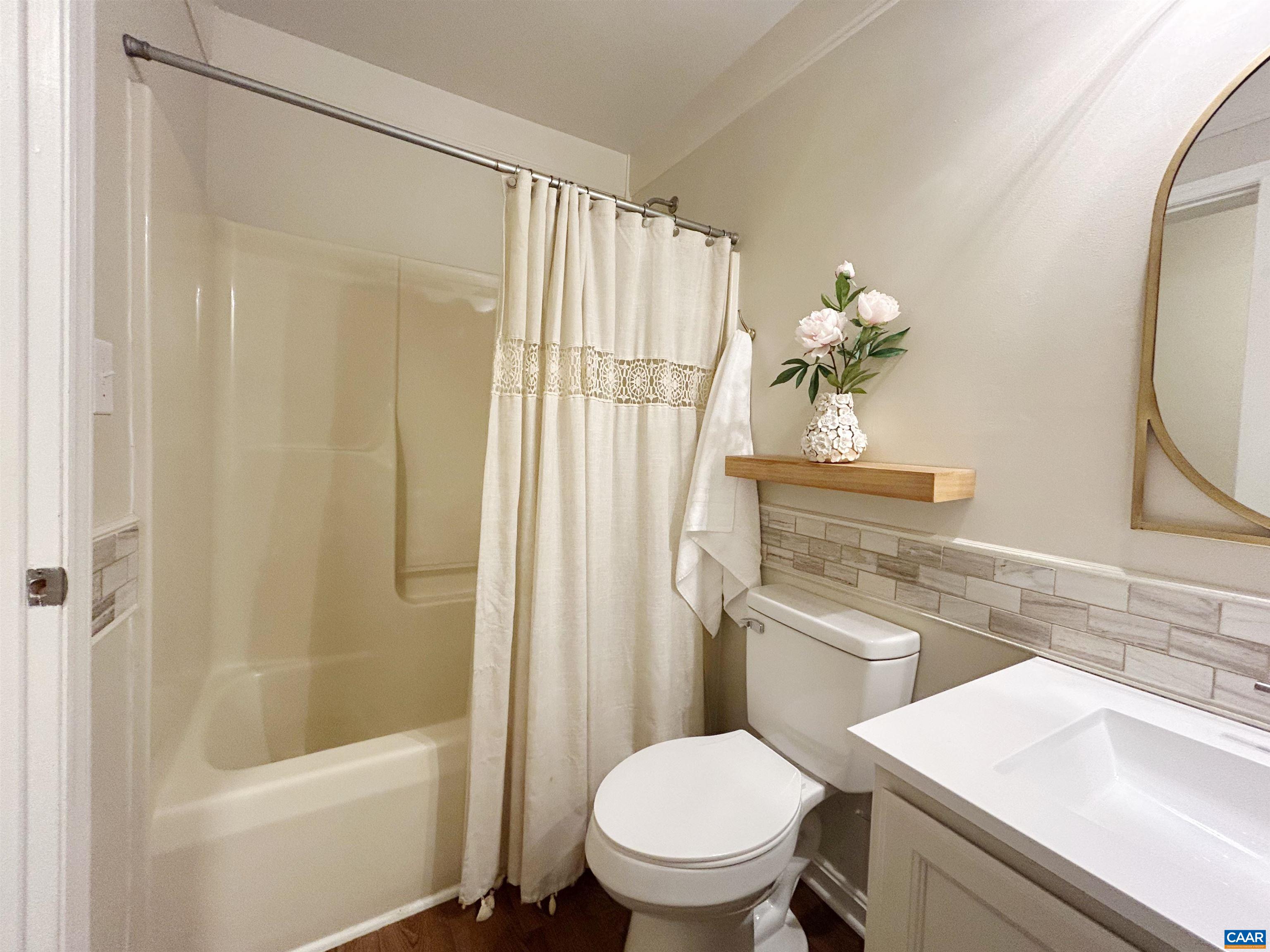 1203 MOUNTAIN RD