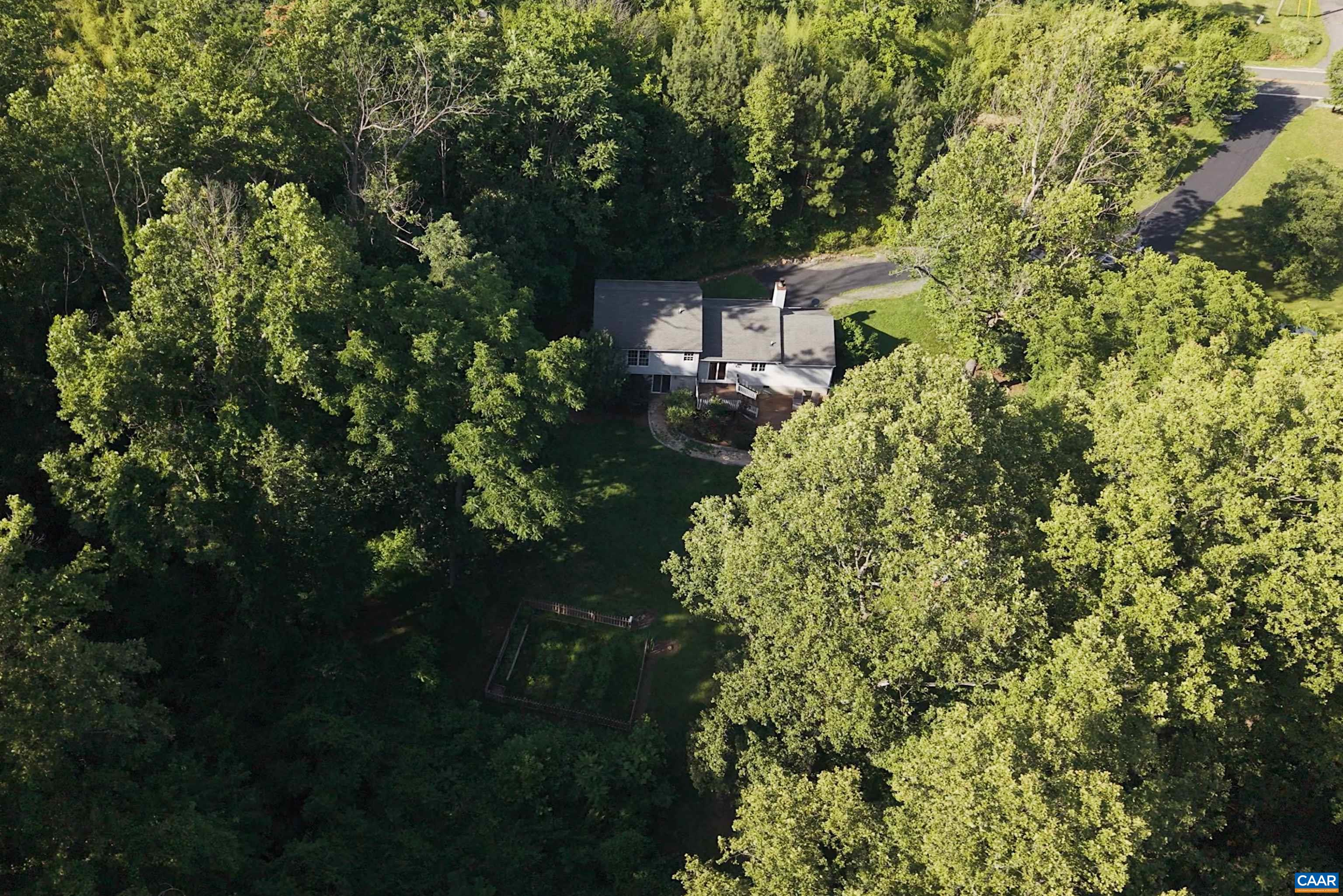 1203 MOUNTAIN RD