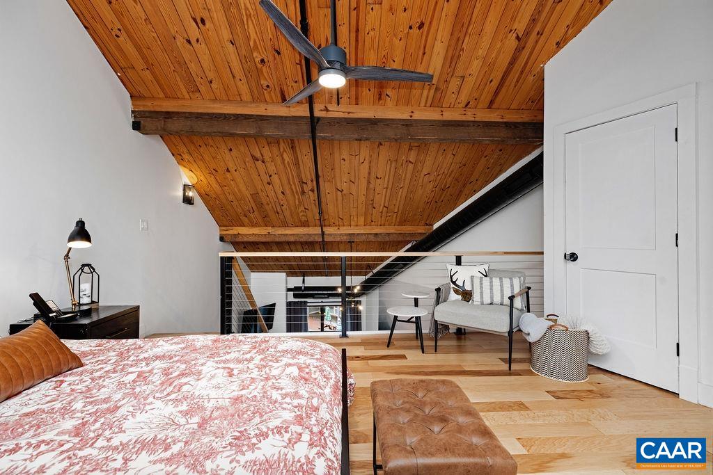 163 MOUNTAIN INN CONDOS