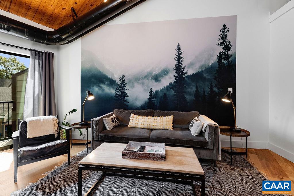 163 MOUNTAIN INN CONDOS