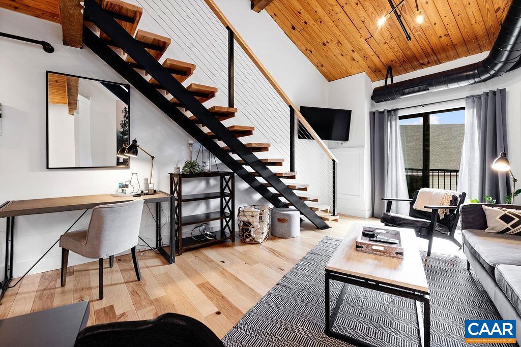 163 MOUNTAIN INN CONDOS