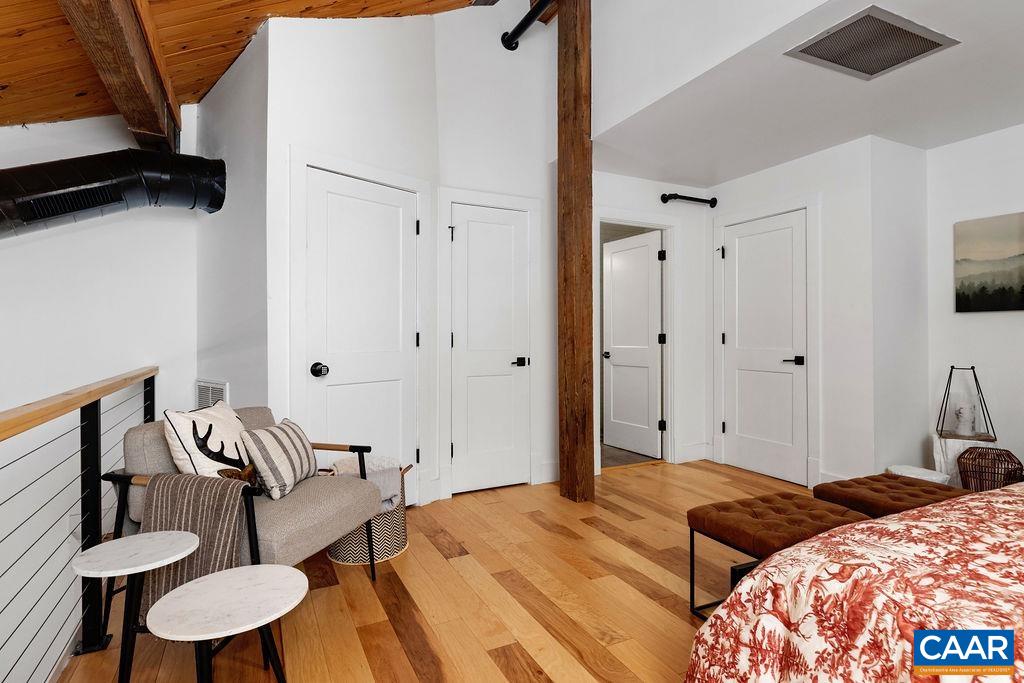 163 MOUNTAIN INN CONDOS