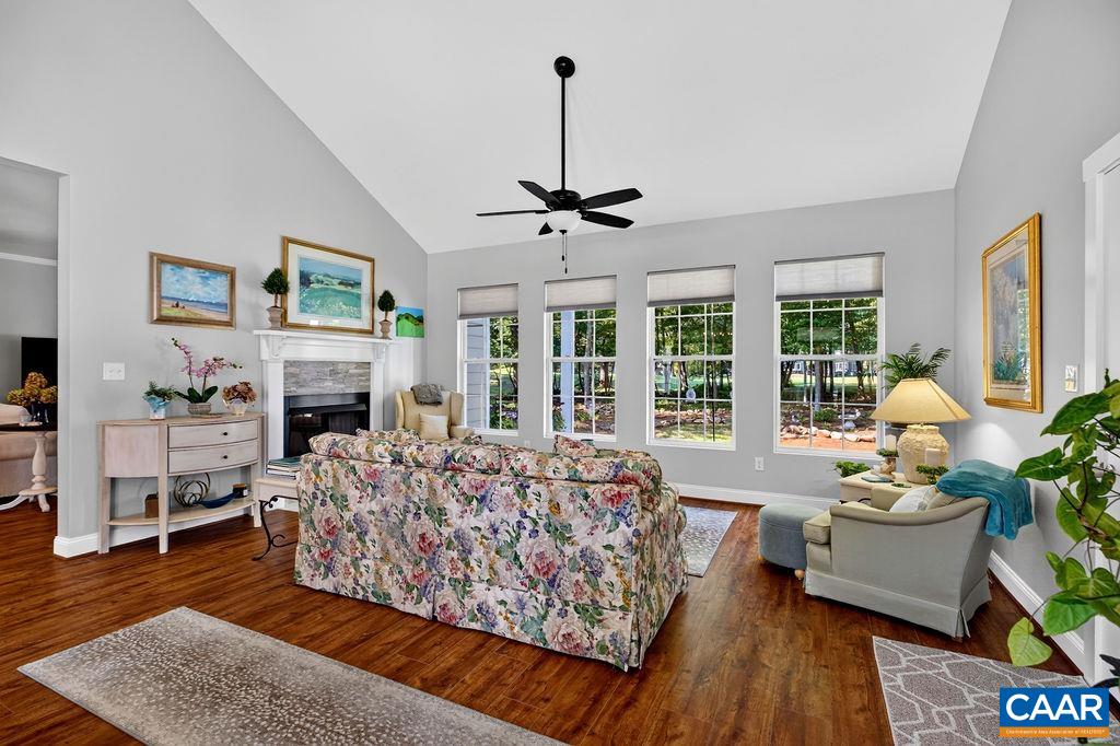858 STONEY CREEK WEST