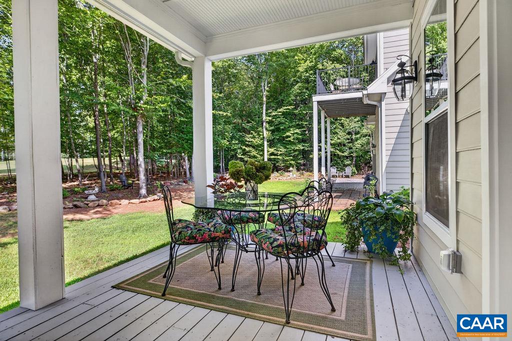 858 STONEY CREEK WEST