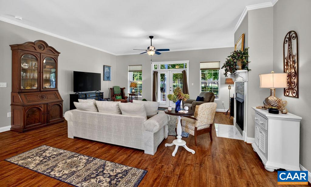 858 STONEY CREEK WEST