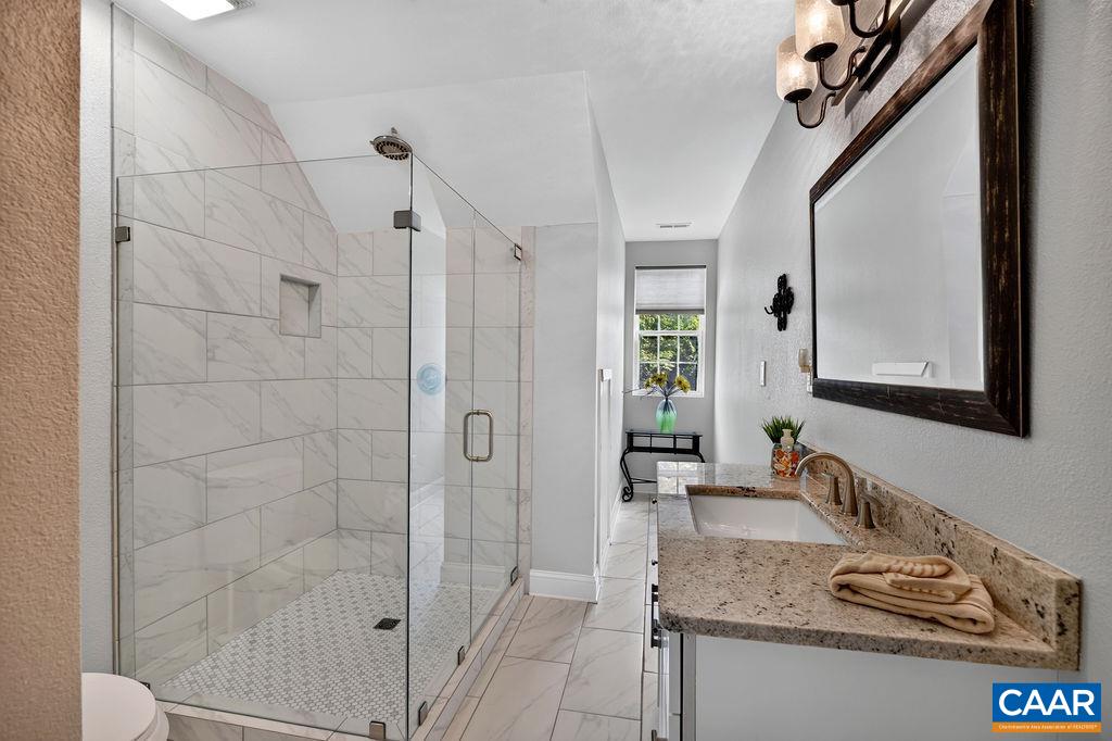 858 STONEY CREEK WEST