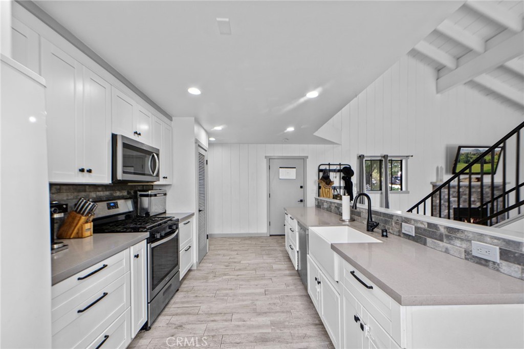26429 Apache Trail