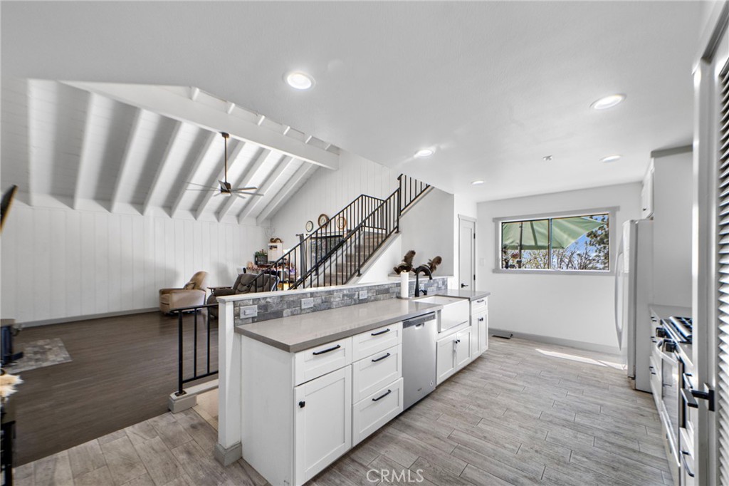 26429 Apache Trail