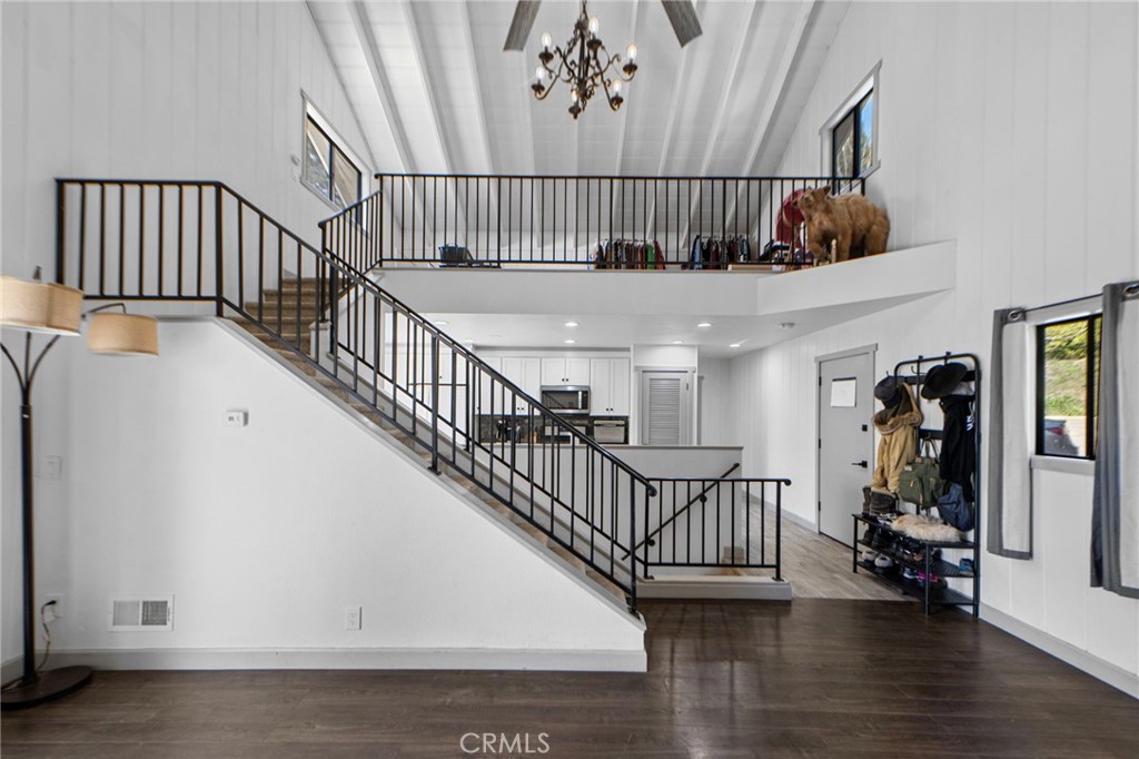26429 Apache Trail