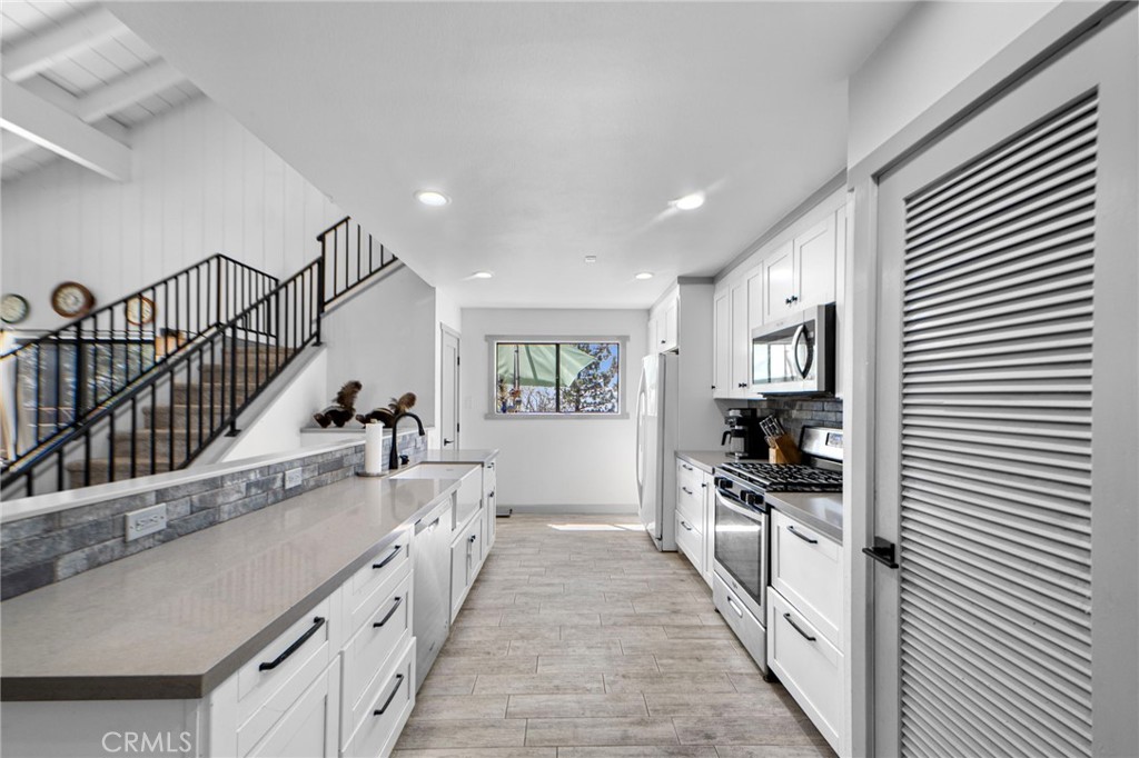 26429 Apache Trail