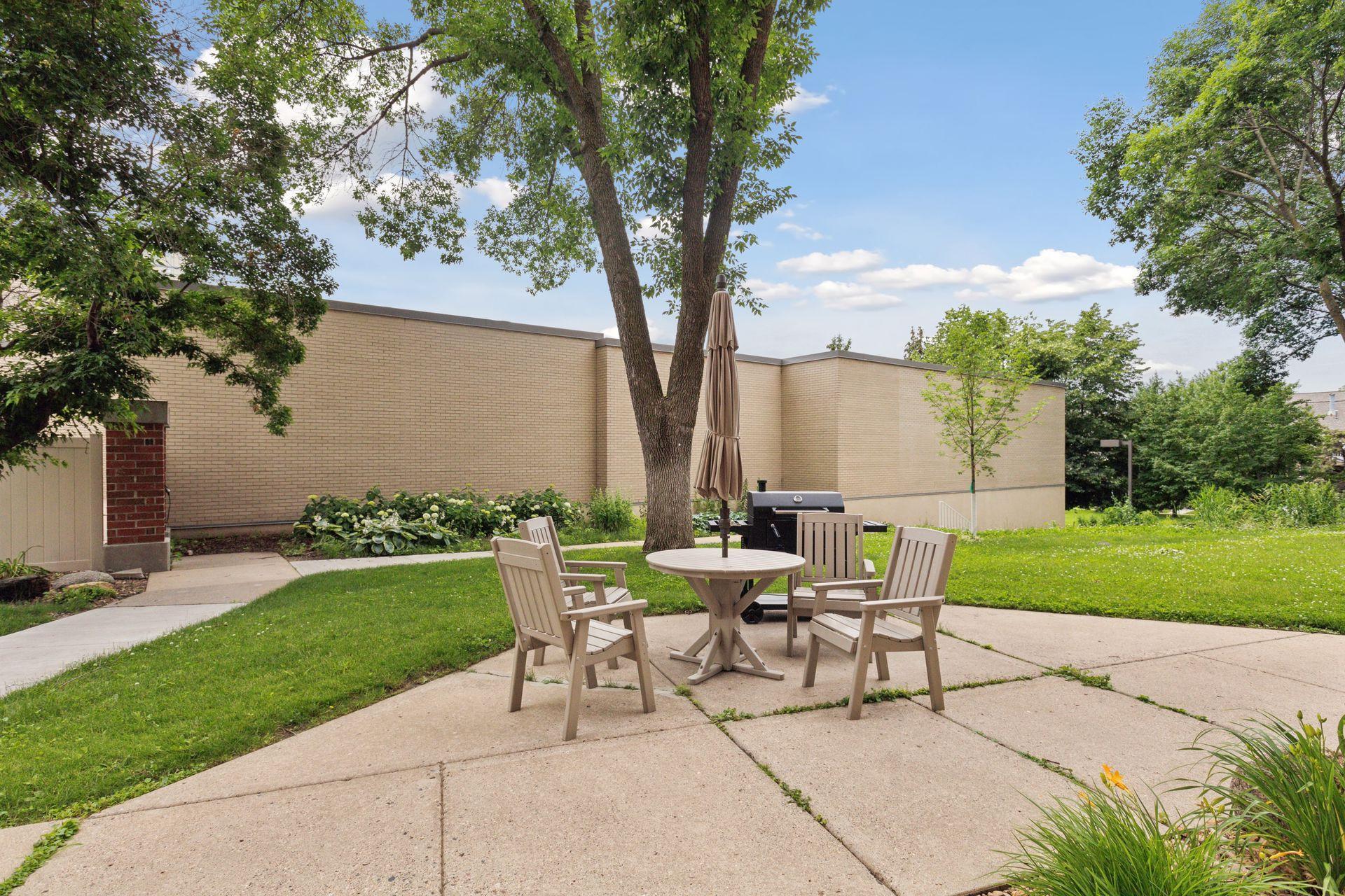1425 W 28th Street Unit: 515