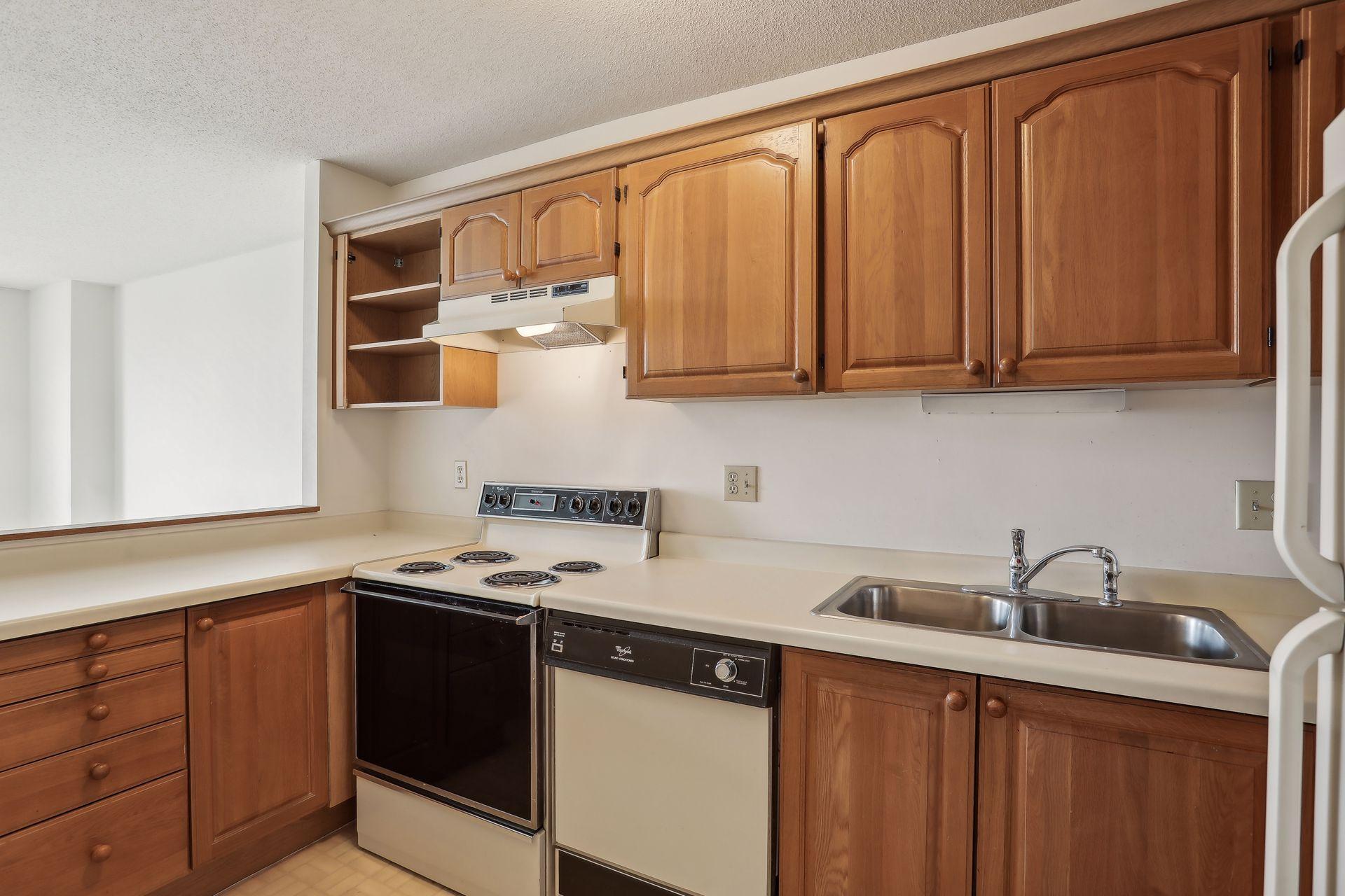 1425 W 28th Street Unit: 515