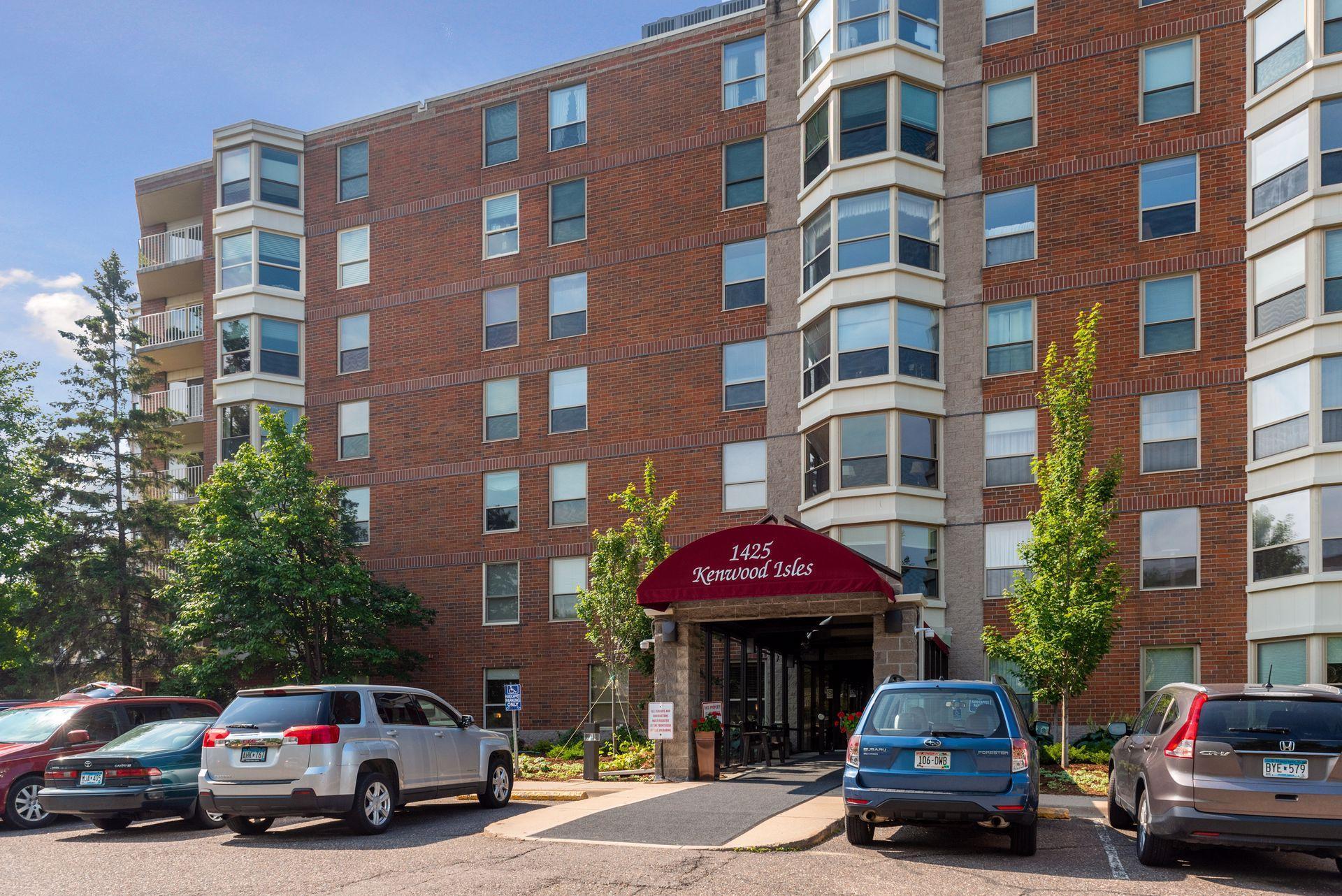 1425 W 28th Street Unit: 515