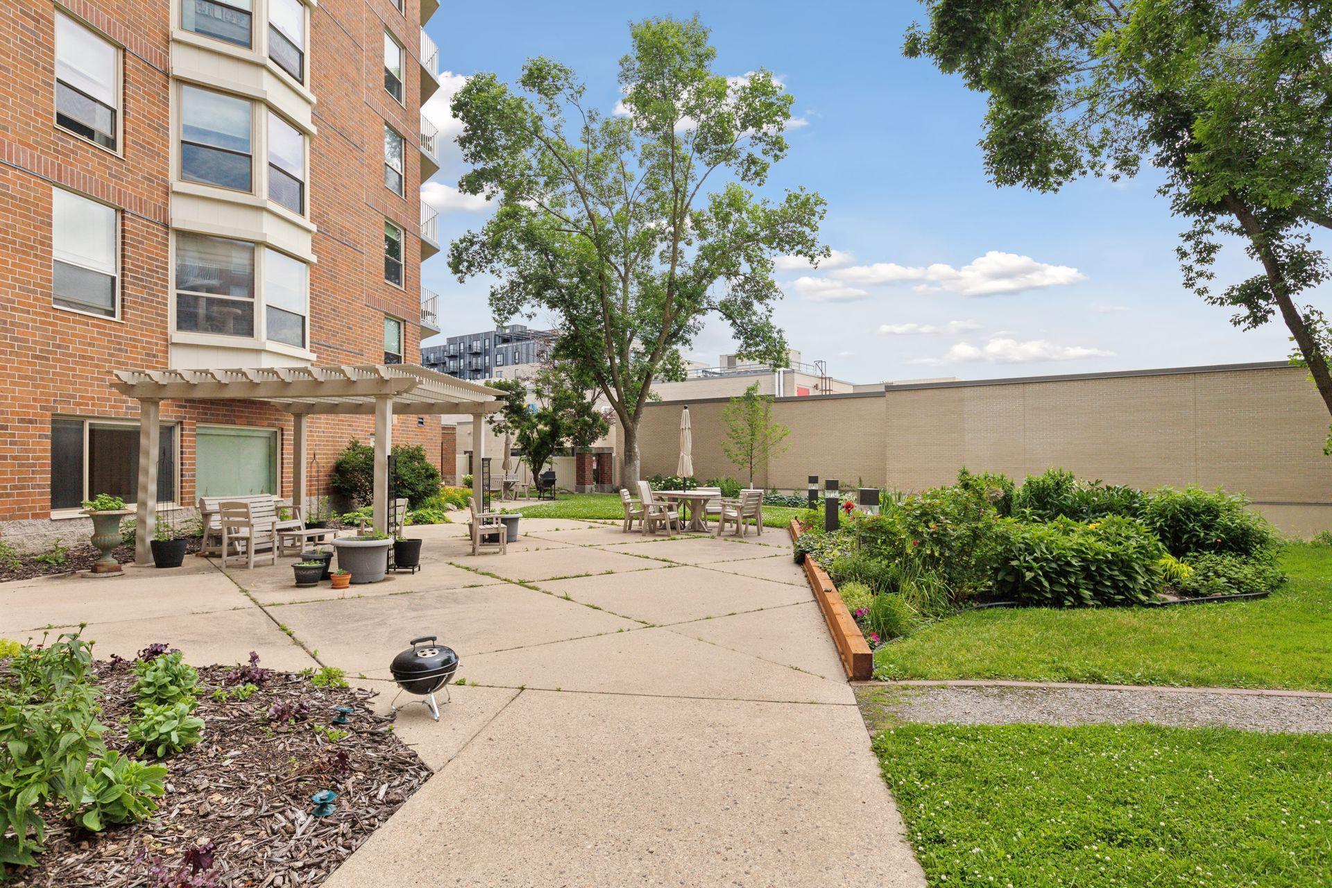 1425 W 28th Street Unit: 515
