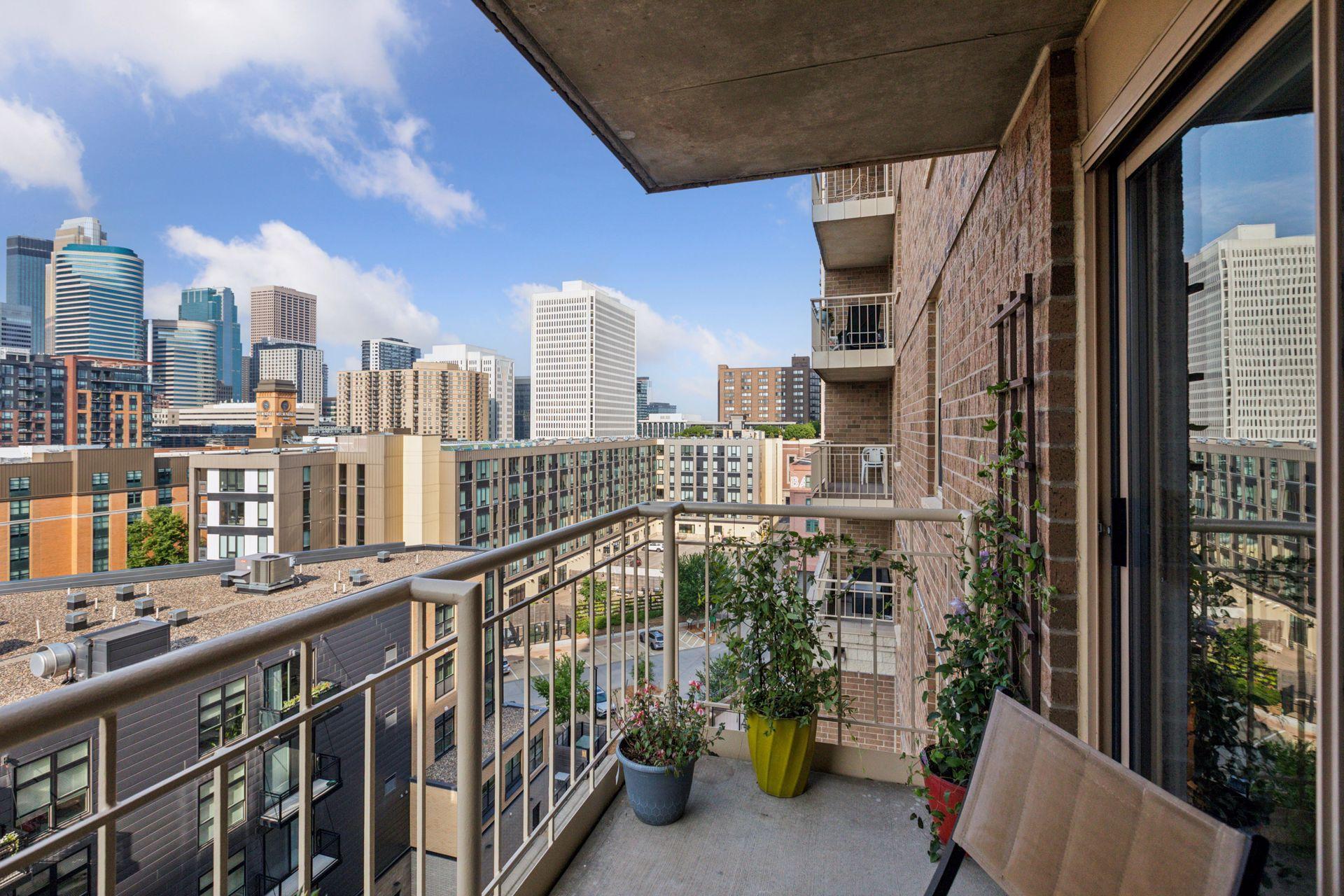 401 S 1st Street Unit: 816