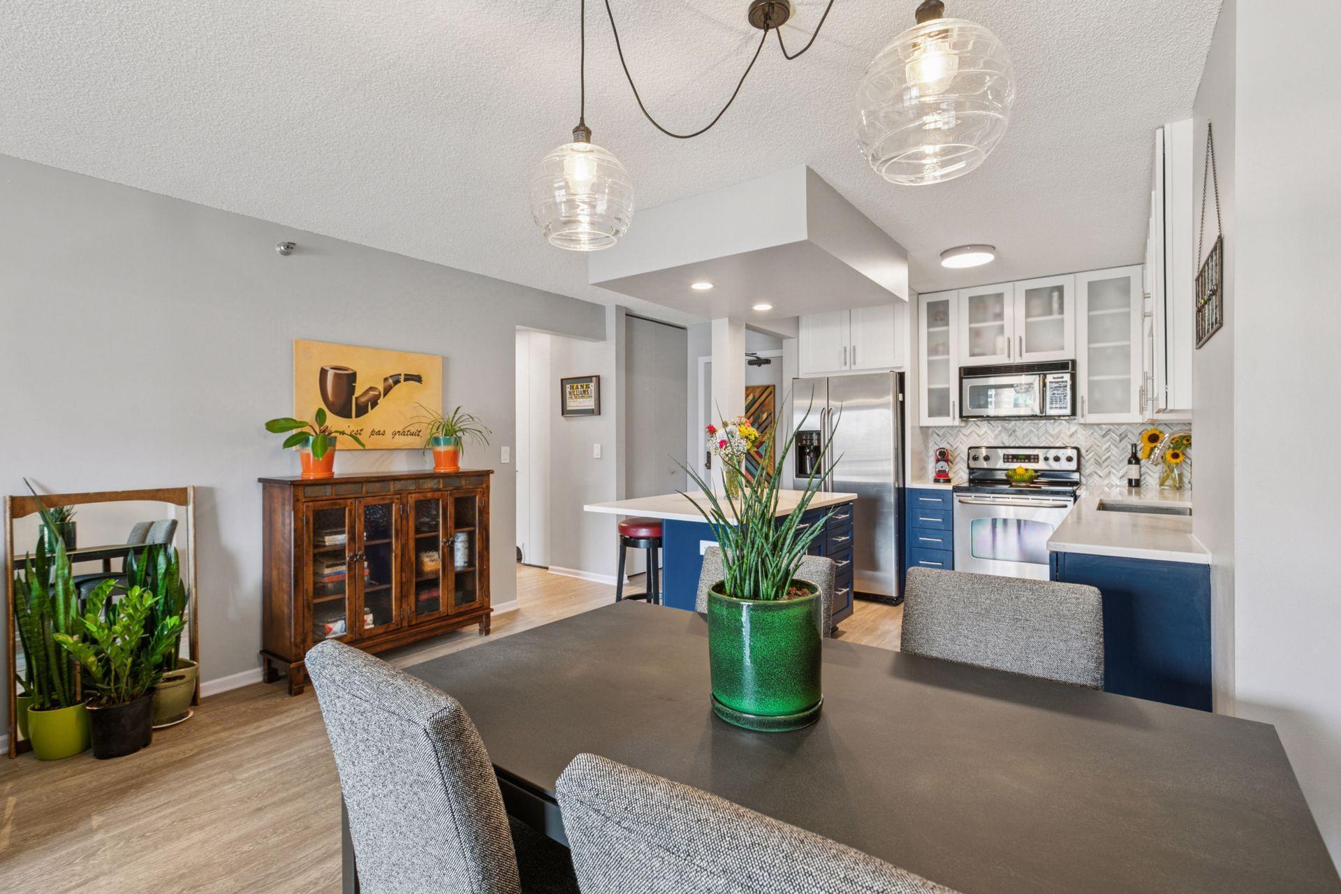 401 S 1st Street Unit: 816