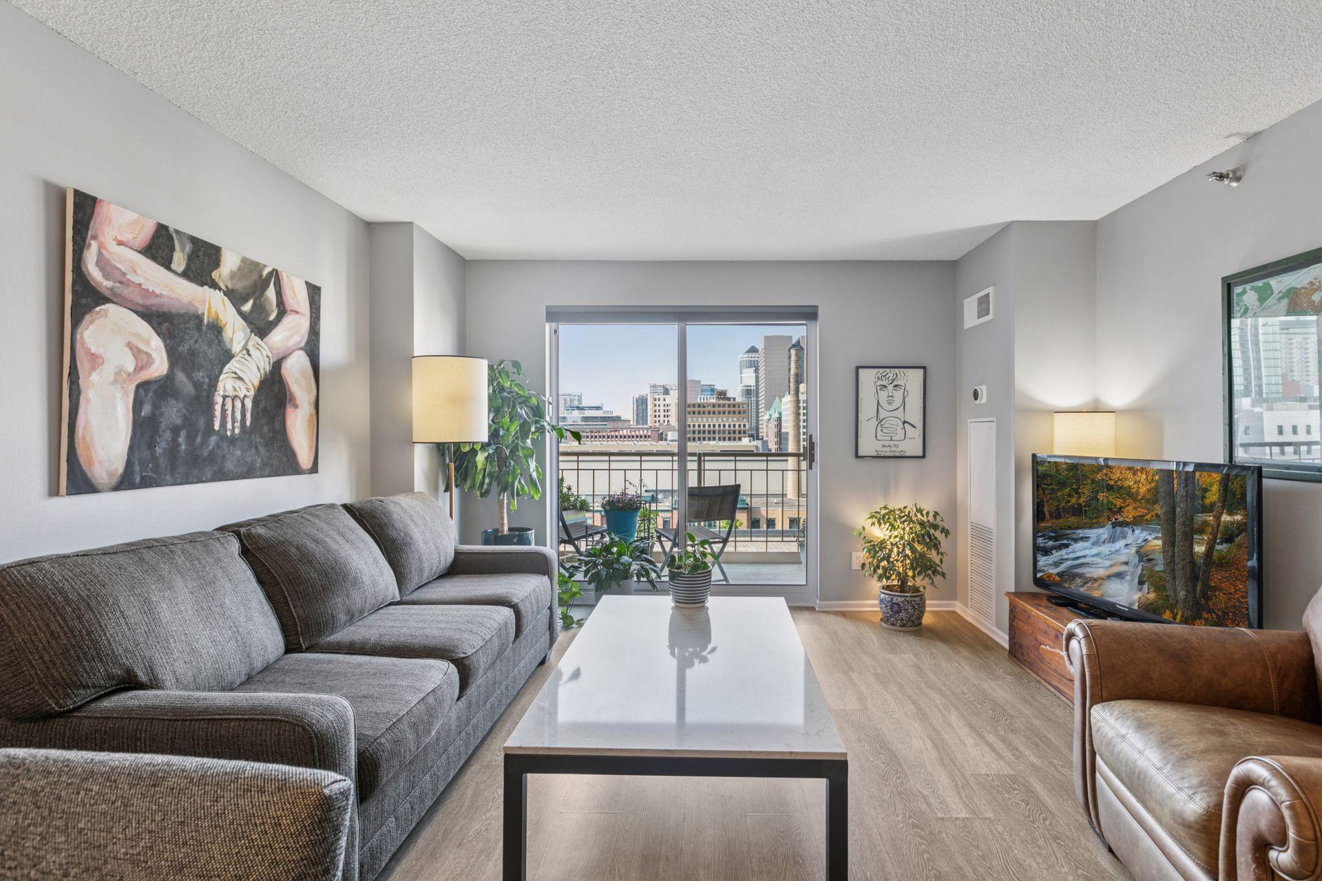 401 S 1st Street Unit: 816