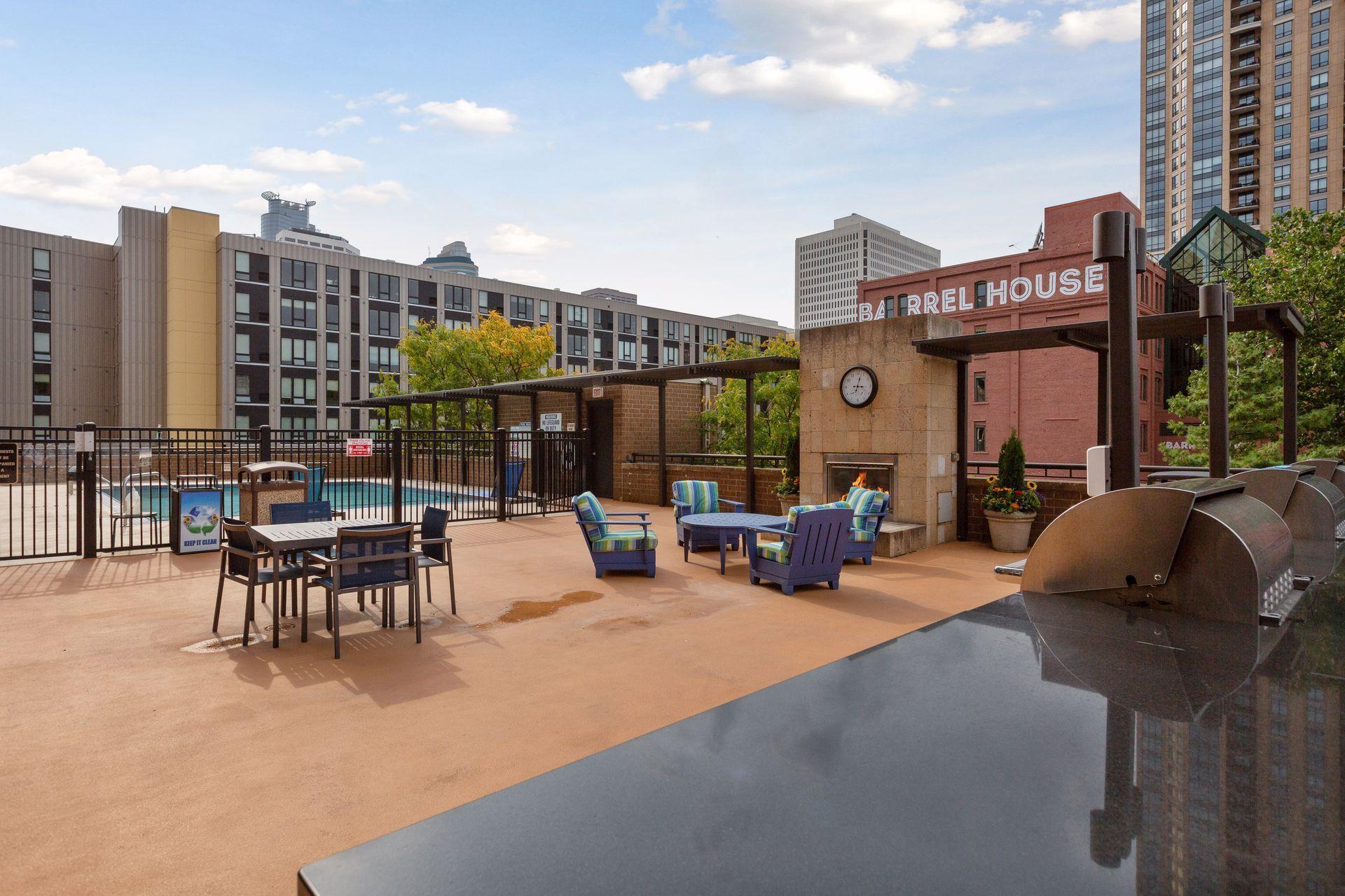 401 S 1st Street Unit: 816